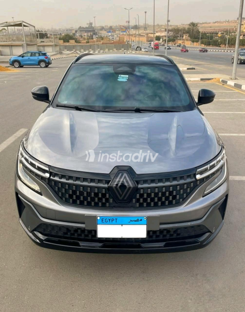 Renault Austral 2025 Gray Automatic Used for Sale in Nasr city - 4