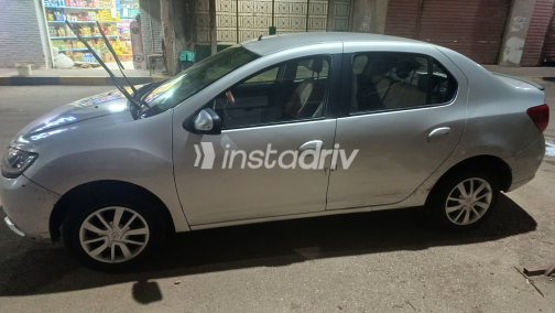Renault Logan 2017 Silver Automatic Used for Sale in Monufia - 5