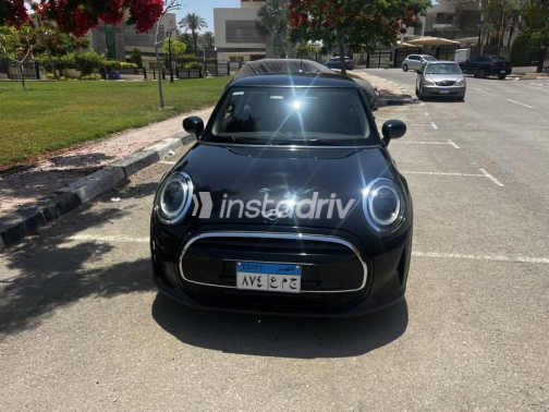 Mini Cooper 2021 Black Automatic Used for Sale in Cairo - 1