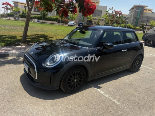 Mini Cooper 2021 Black Automatic Used for Sale in Cairo - 2