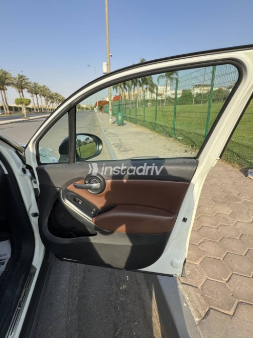 Fiat 500 X 2021 White Automatic Used for Sale in Cairo - 6