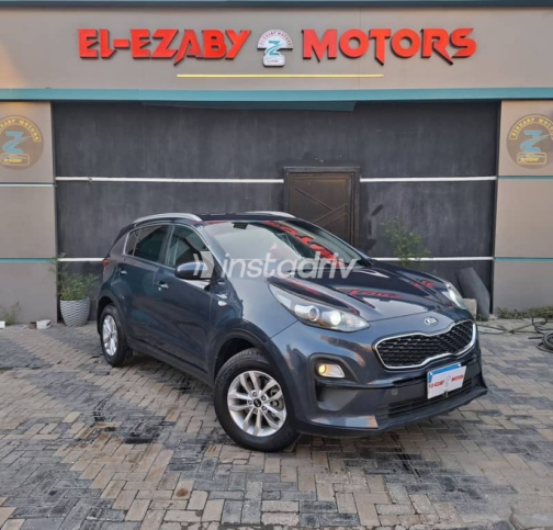 Kia Sportage 2021 Dark Blue Automatic Used for Sale in Nasr city - 2