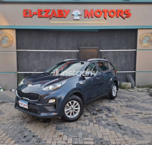 Kia Sportage 2021 Dark Blue Automatic Used for Sale in Nasr city - 4