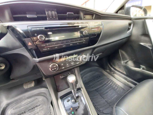 Toyota Corolla 2015 Silver Automatic Used for Sale in Nasr city - 6