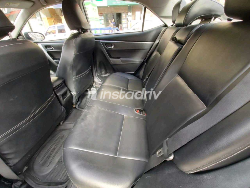 Toyota Corolla 2015 Silver Automatic Used for Sale in Nasr city - 8