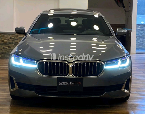 بي ام دبليو 520 2021 فضي أوتوماتيك مستعملة للبيع في مصر الجديدة - 5