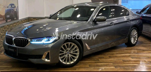 بي ام دبليو 520 2021 فضي أوتوماتيك مستعملة للبيع في مصر الجديدة - 8
