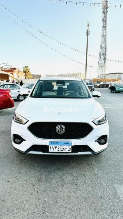 MG ZS 2023 White Automatic Used for Sale in Banha - 3