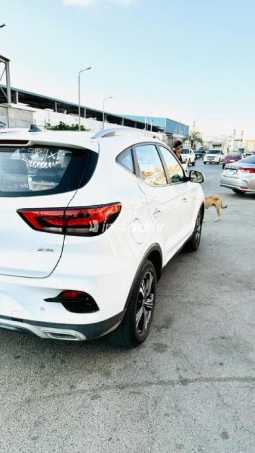 MG ZS 2023 White Automatic Used for Sale in Banha - 5