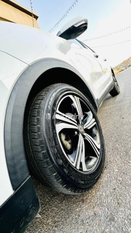 MG ZS 2023 White Automatic Used for Sale in Banha - 8