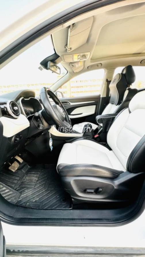 MG ZS 2023 White Automatic Used for Sale in Banha - 9