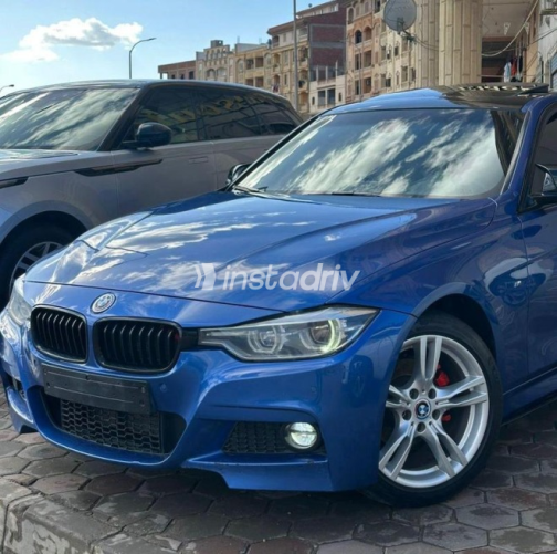 بي ام دبليو 320 2019 أزرق أوتوماتيك مستعملة للبيع في دمياط - 2
