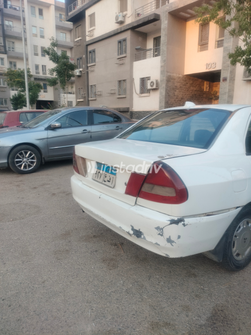 Mitsubishi Lancer 1998 White Automatic Used for Sale in Cairo - 1