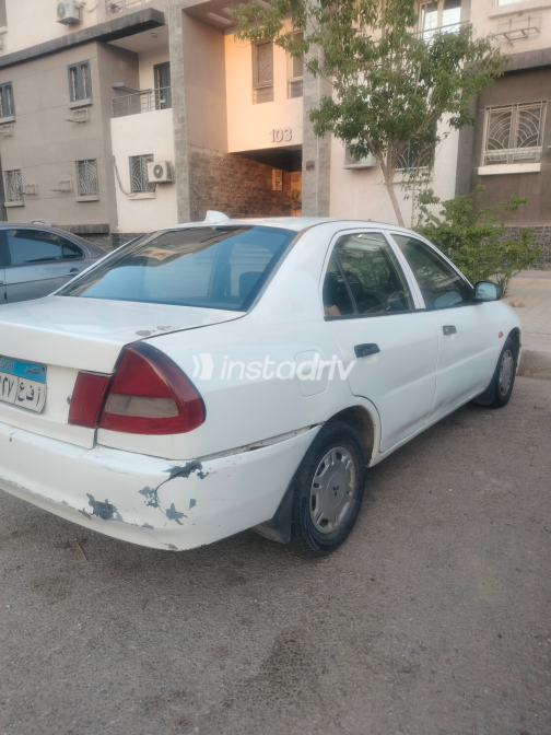 Mitsubishi Lancer 1998 White Automatic Used for Sale in Cairo - 3