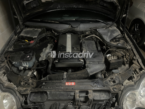 Mercedes C 200 2005 Black Automatic Used for Sale in Giza - 8
