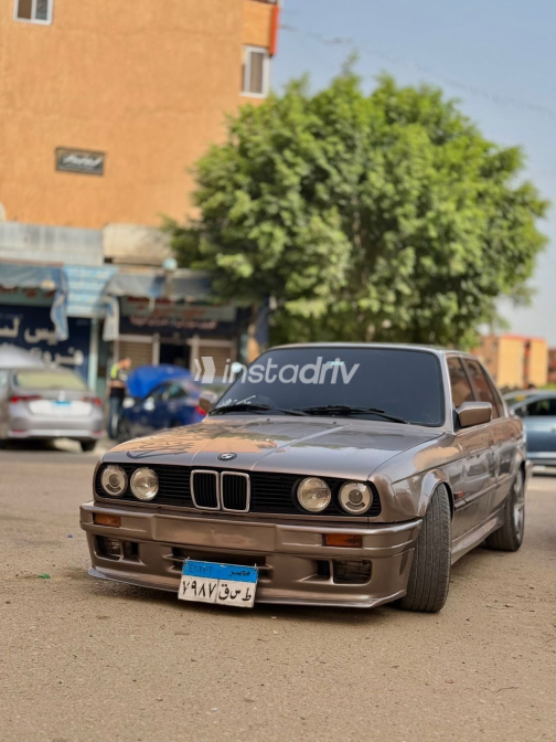 بي ام دبليو I3 1990 شامبين يدوي مستعملة للبيع في القاهرة الكبرى ( القاهرة - الجيزة) - 3