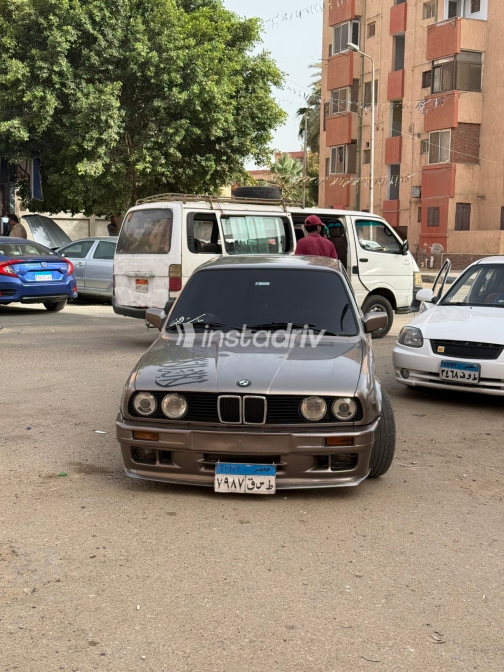 بي ام دبليو I3 1990 شامبين يدوي مستعملة للبيع في القاهرة الكبرى ( القاهرة - الجيزة) - 4