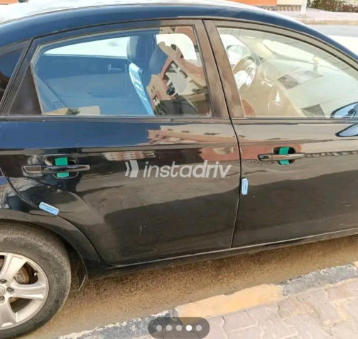 بريليانس FSV 2010 أسود أوتوماتيك مستعملة للبيع في مدينة بدر - 3