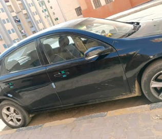 بريليانس FSV 2010 أسود أوتوماتيك مستعملة للبيع في مدينة بدر