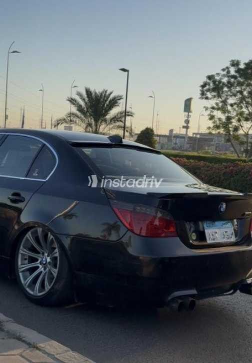 بي ام دبليو 523 2008 أسود أوتوماتيك مستعملة للبيع في مدينتى - 2