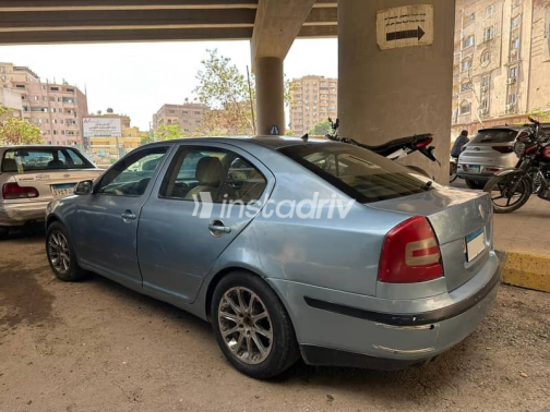 سكودا اوكتافيا 2006 أزرق غامق أوتوماتيك مستعملة للبيع في القاهرة الكبرى ( القاهرة - الجيزة) - 3
