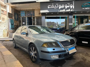 سكودا اوكتافيا 2006 أزرق غامق أوتوماتيك مستعملة للبيع في القاهرة الكبرى ( القاهرة - الجيزة)