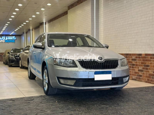 Skoda Octavia 2016 Silver Automatic Used for Sale in Giza - 3