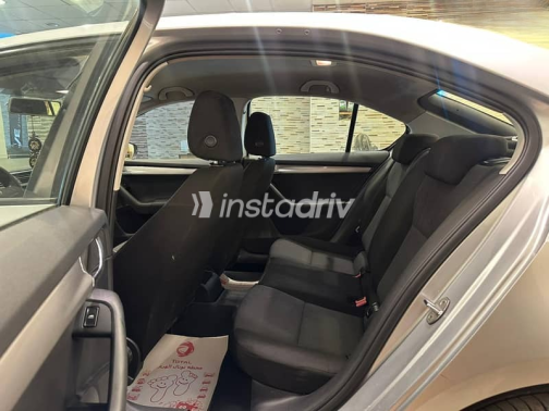 Skoda Octavia 2016 Silver Automatic Used for Sale in Giza - 8