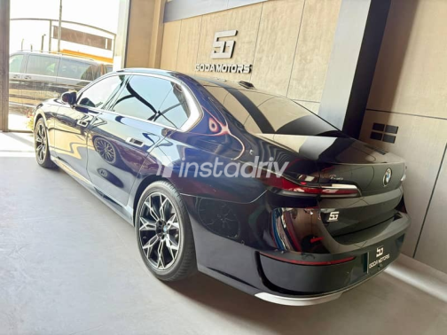 BMW 740 2024 Dark Blue Automatic Used for Sale in Cairo - 8