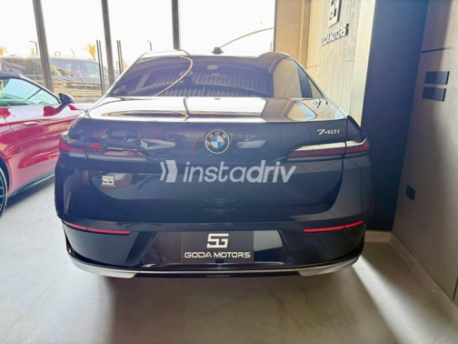 BMW 740 2024 Dark Blue Automatic Used for Sale in Cairo - 9