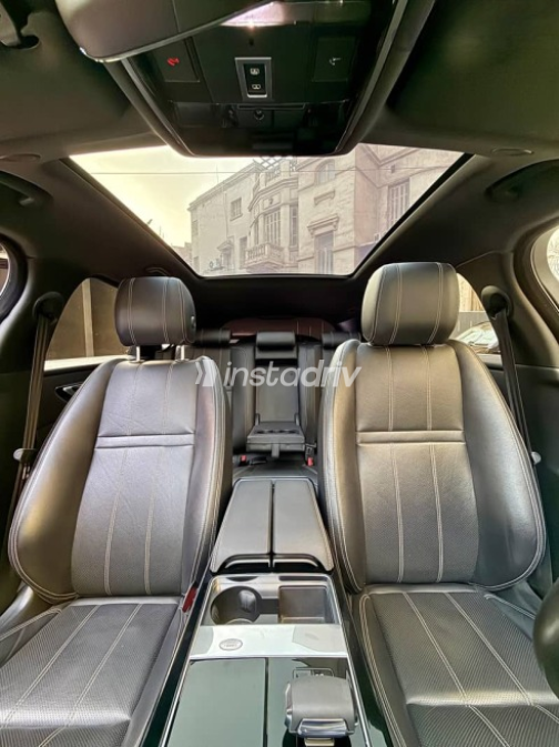 Land Rover Velar 2022 Red Automatic Used for Sale in Cairo - 8