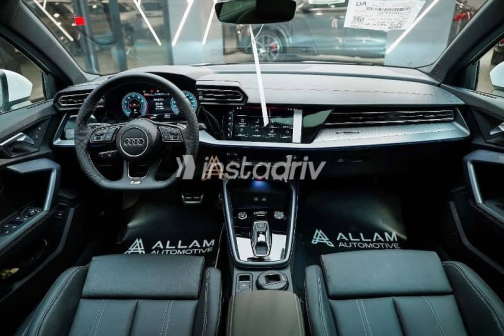 اودي A3 2025 أزرق غامق أوتوماتيك جديدة للبيع في القاهرة - 5