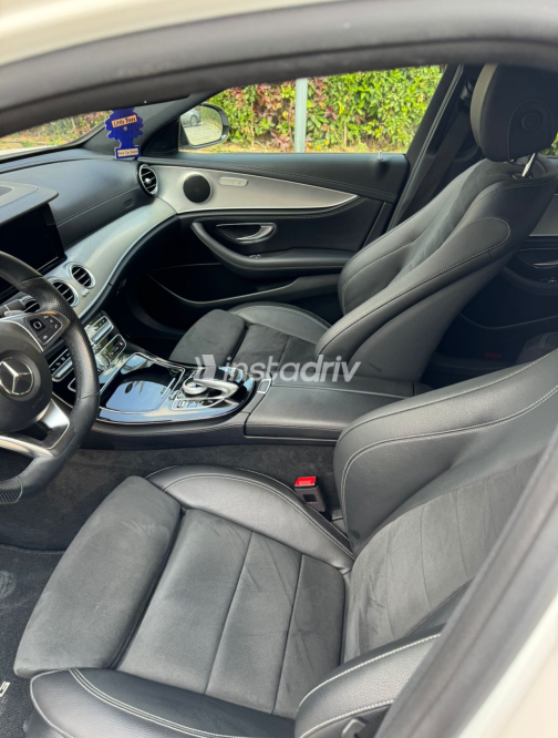 Mercedes E 350 2018 White Automatic Used for Sale in Cairo - 9