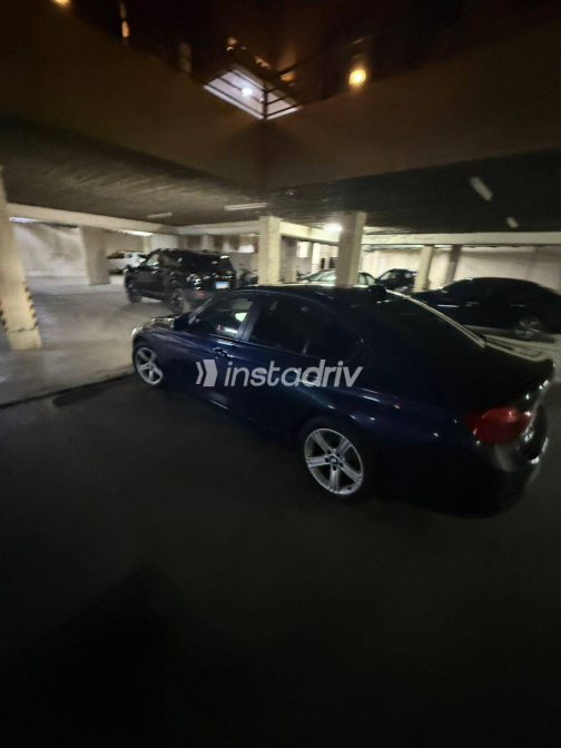 BMW 320 2018 Blue Automatic Used for Sale in Giza - 5