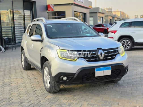 Renault Duster 2019 Silver Automatic Used for Sale in Nasr city - 2