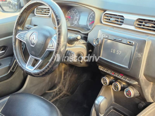 Renault Duster 2019 Silver Automatic Used for Sale in Nasr city - 4