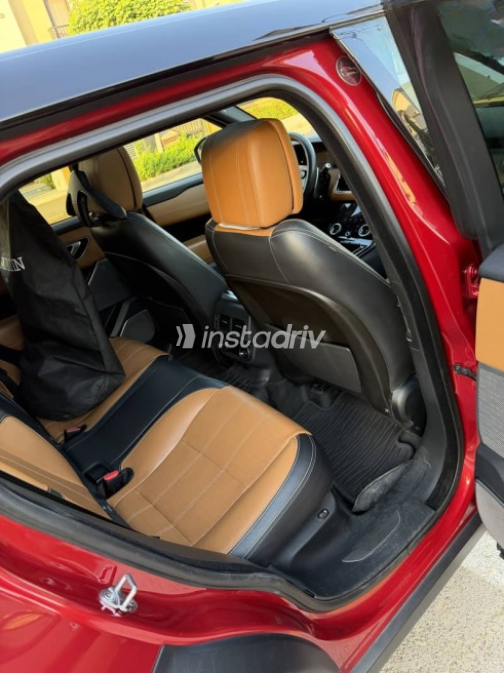 Land Rover Velar 2000 Red Automatic Used for Sale in Cairo - 8