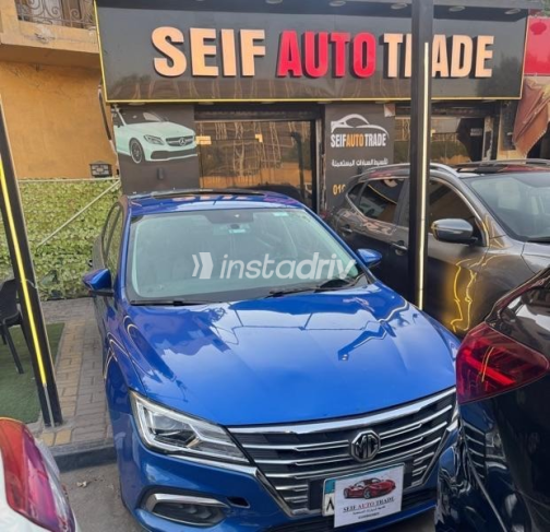 MG 5 2020 Dark Blue Automatic Used for Sale in Heliopolis - 2