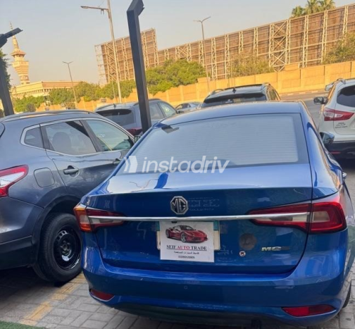 MG 5 2020 Dark Blue Automatic Used for Sale in Heliopolis - 7