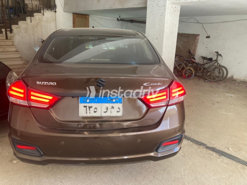 Suzuki Ciaz 2022 Bronze Automatic Used for Sale in Cairo - 4