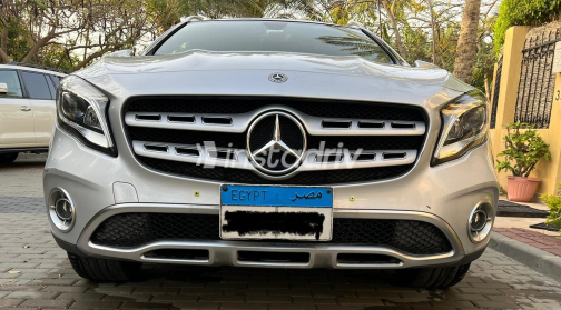 مرسيدس GLA 200 2019 فضي أوتوماتيك مستعملة للبيع في القاهرة - 6