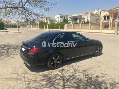 مرسيدس C 180 2020 أسود أوتوماتيك مستعملة للبيع في الجيزة - 6