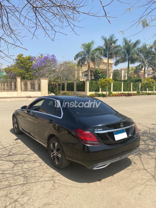 مرسيدس C 180 2020 أسود أوتوماتيك مستعملة للبيع في الجيزة - 7