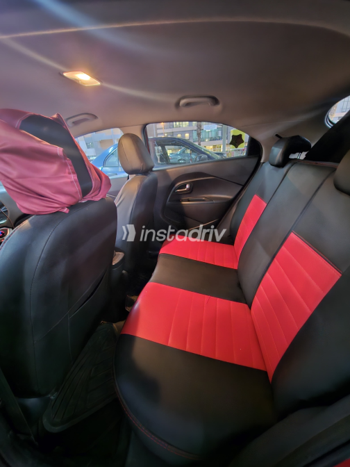 Kia Rio 2017 Red Automatic Used for Sale in Cairo - 2