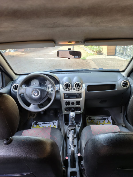 Renault Sandero 2014 Gray Manual Used for Sale in Maadi - 1
