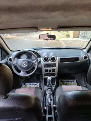 Renault Sandero 2014 Gray Manual Used for Sale in Maadi