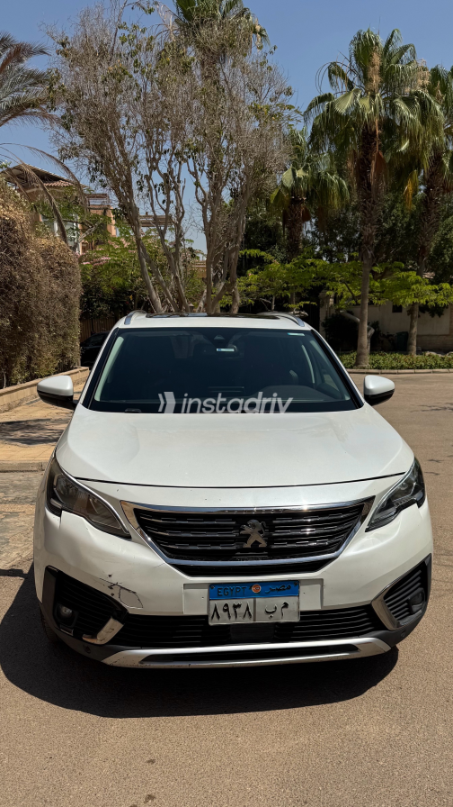 Peugeot 5008 2020 White Automatic Used for Sale in Giza - 2