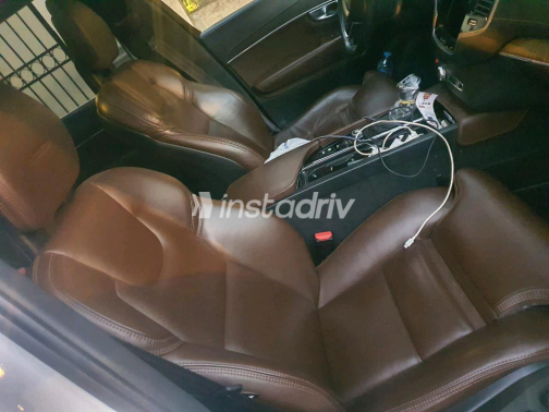 فولفو XC90 2020 أبيض أوتوماتيك مستعملة للبيع في الجيزة - 4