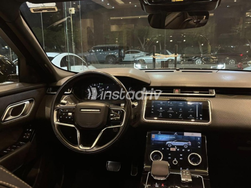 Land Rover Velar 2021 Black Automatic Used for Sale in Cairo - 7