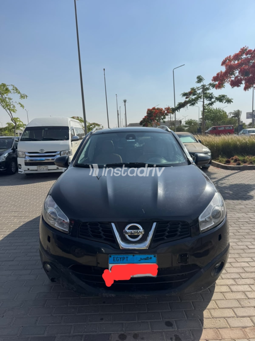 Nissan Qashqai 2012 Black Automatic Used for Sale in Maadi - 8